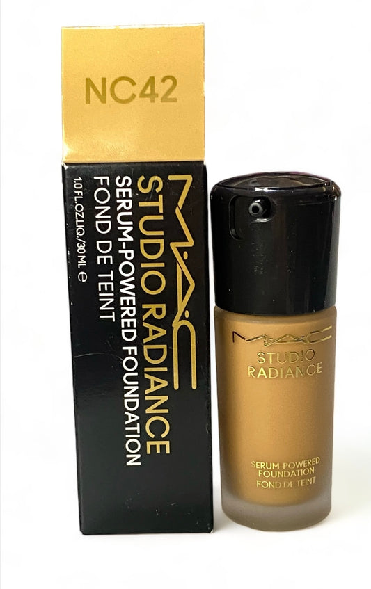 MAC STUDIO RADIANCE Serum-Powered Foundation 1 fl oz #NC42